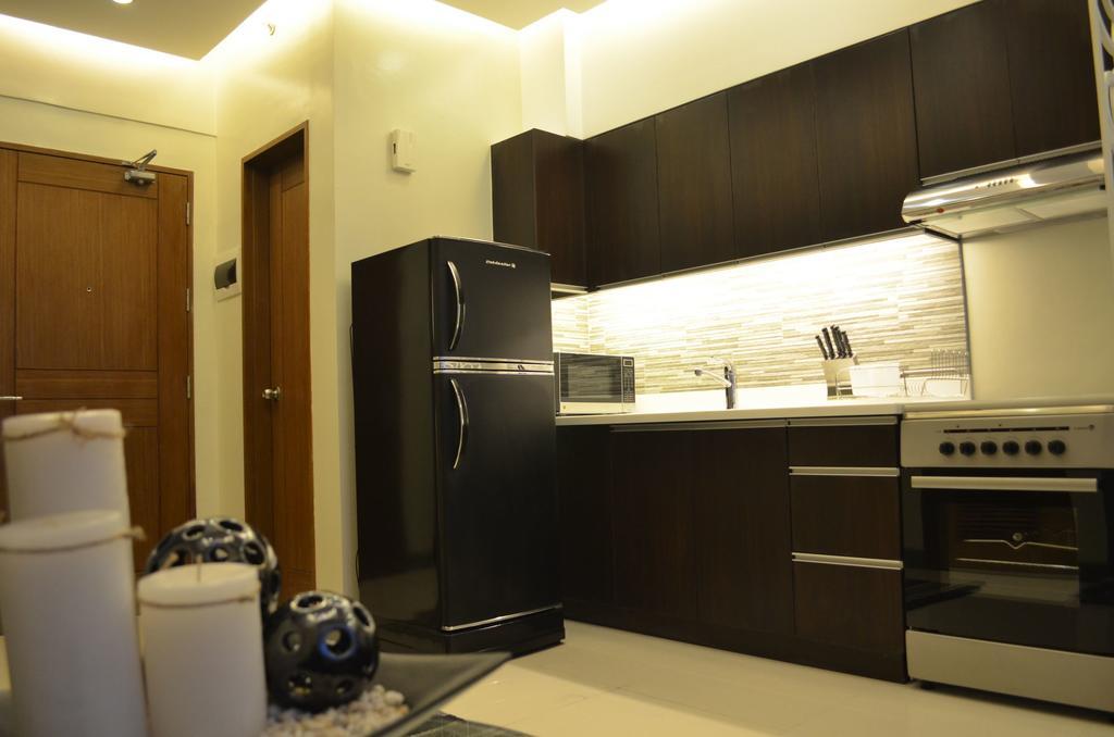 Appartement Eton Parkview à Makati City Extérieur photo