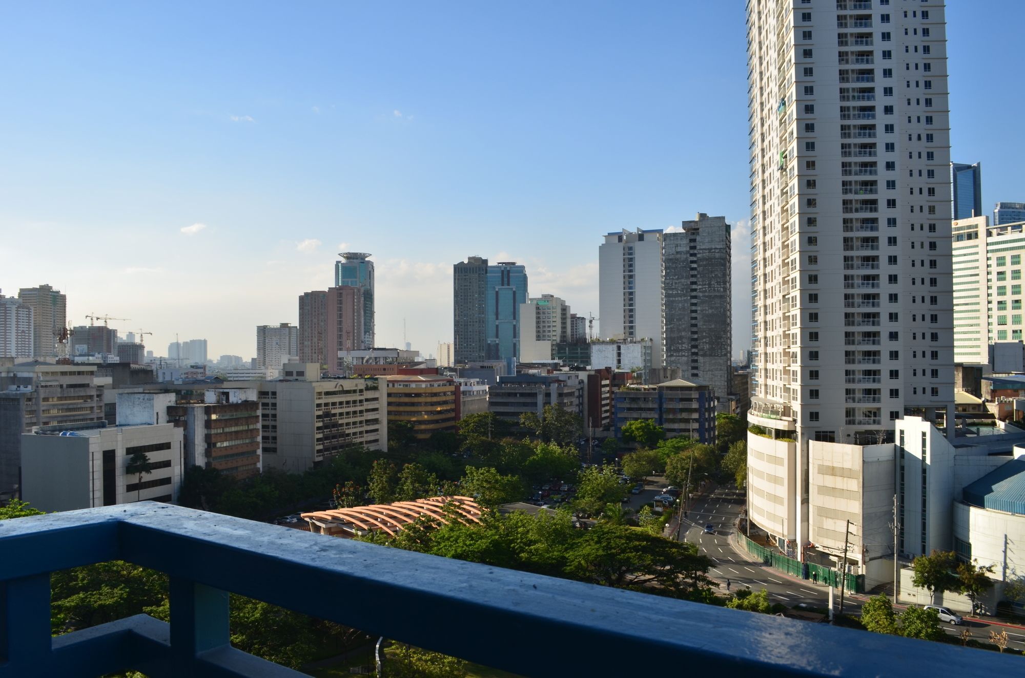 Appartement Eton Parkview à Makati City Extérieur photo